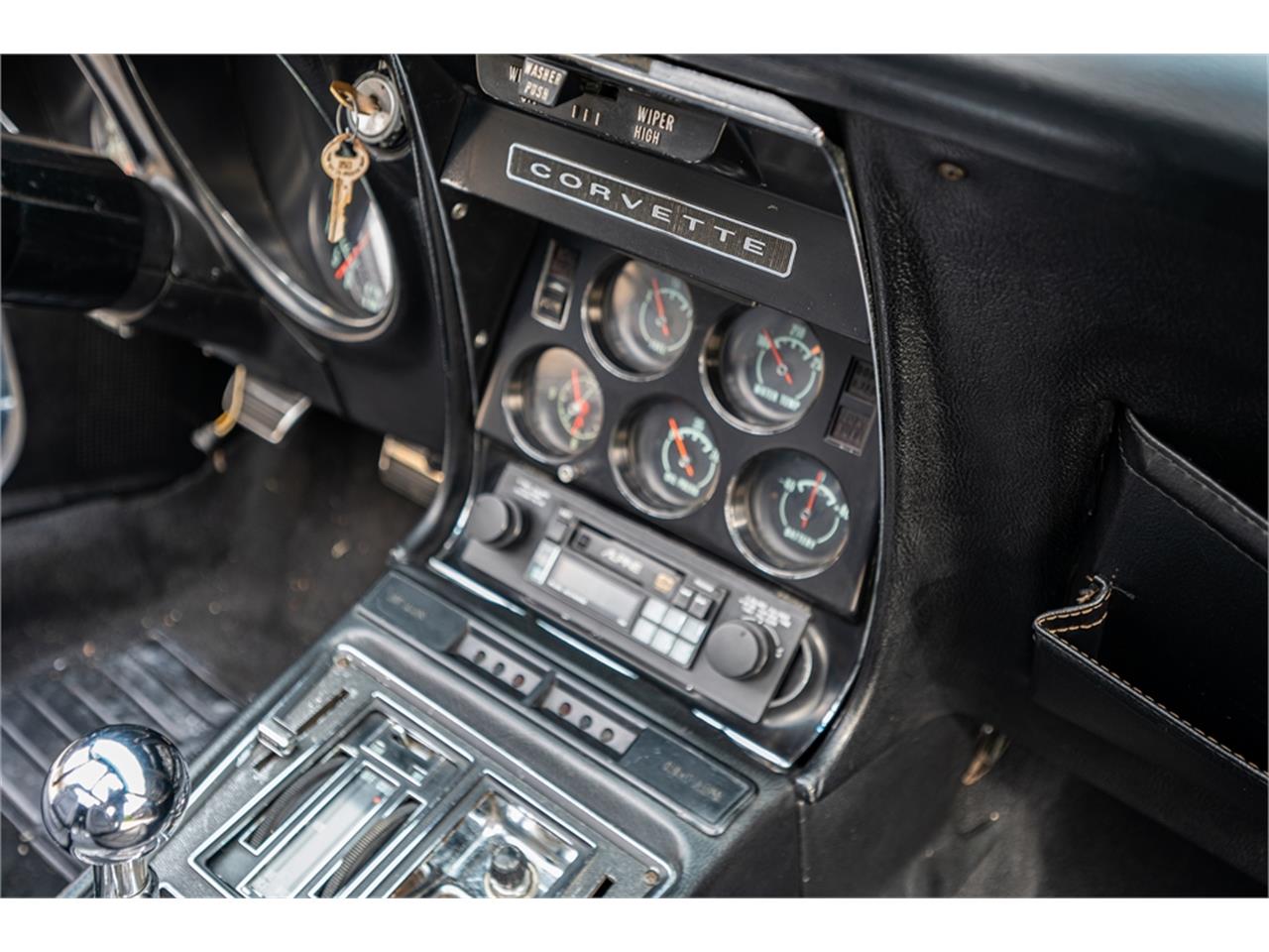 Chevrolet-Corvette-1968-International-Blue-Black-97