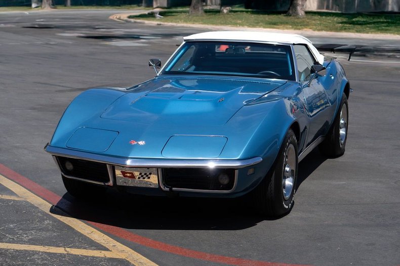 Chevrolet-Corvette-1968-Lemans-Blue-Blue-1
