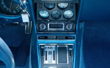 Chevrolet-Corvette-1968-Lemans-Blue-Blue-15
