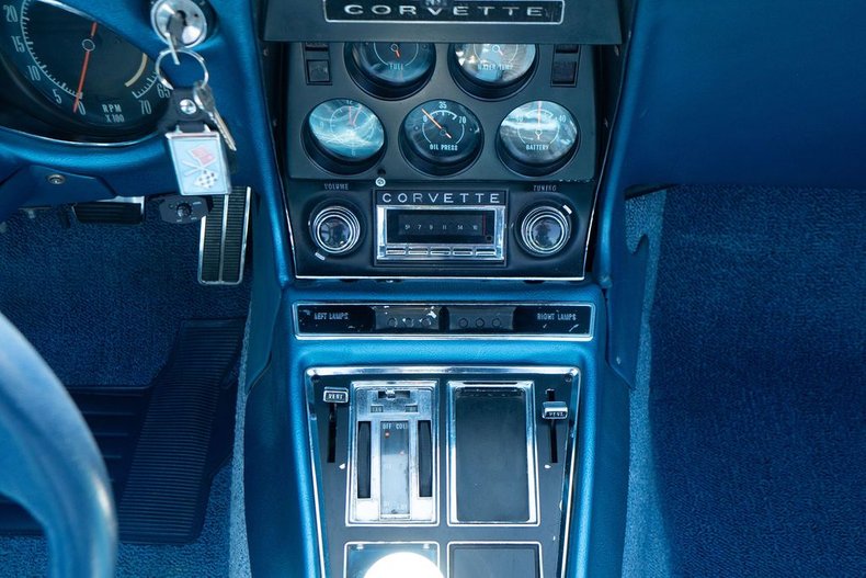 Chevrolet-Corvette-1968-Lemans-Blue-Blue-15