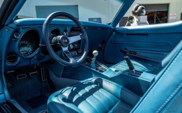 Chevrolet-Corvette-1968-Lemans-Blue-Blue-2