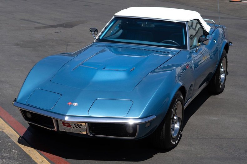 Chevrolet-Corvette-1968-Lemans-Blue-Blue-24