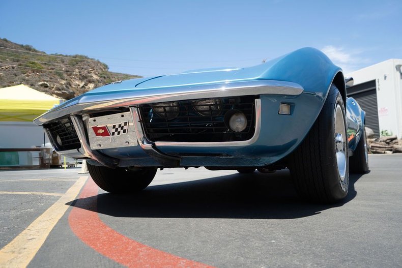 Chevrolet-Corvette-1968-Lemans-Blue-Blue-33
