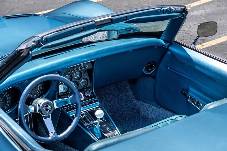 Chevrolet-Corvette-1968-Lemans-Blue-Blue-41