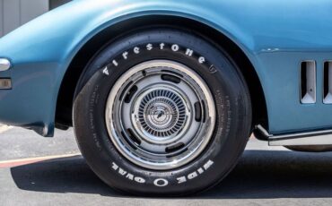 Chevrolet-Corvette-1968-Lemans-Blue-Blue-42