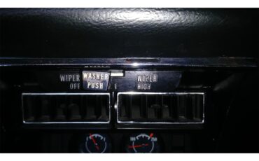 Chevrolet-Corvette-1968-Rally-Red-Code-974-Black-23