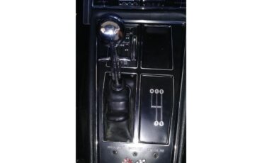 Chevrolet-Corvette-1968-Rally-Red-Code-974-Black-24