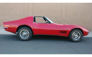 Chevrolet-Corvette-1968-Rally-Red-Code-974-Black-6