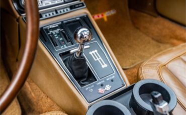 Chevrolet-Corvette-1968-Red-Tan-51