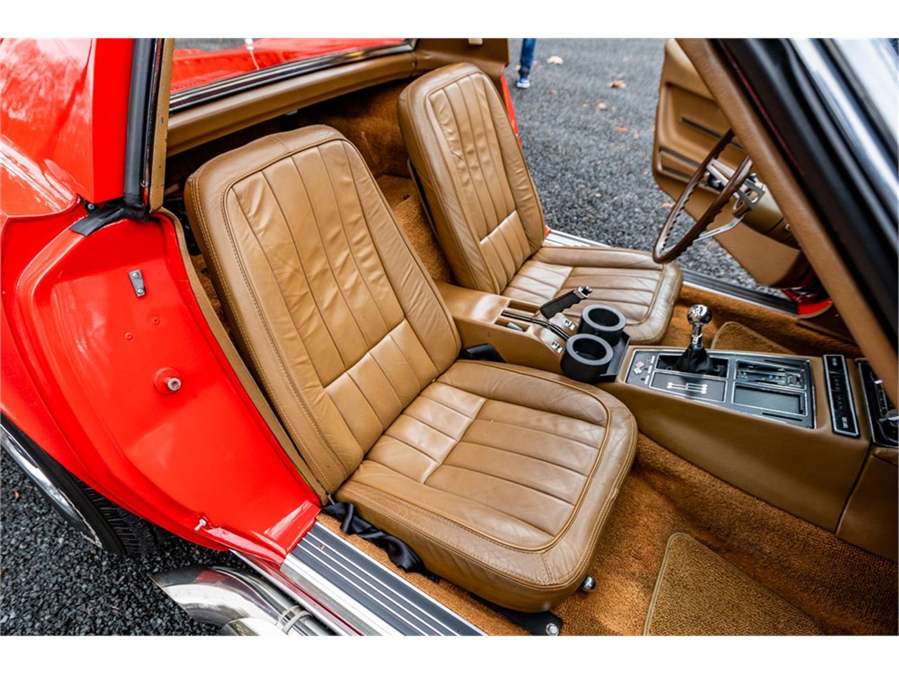 Chevrolet-Corvette-1968-Red-Tan-9