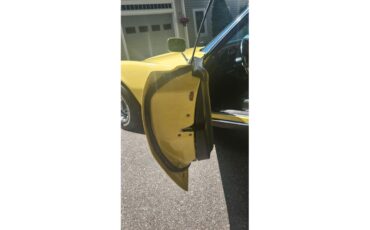Chevrolet-Corvette-1968-Safari-Yellow-Black-11