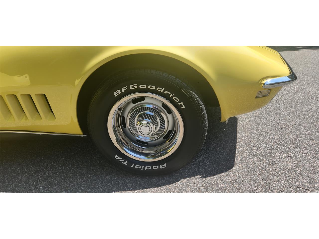 Chevrolet-Corvette-1968-Safari-Yellow-Black-21