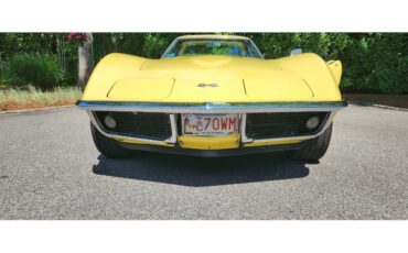 Chevrolet-Corvette-1968-Safari-Yellow-Black-4