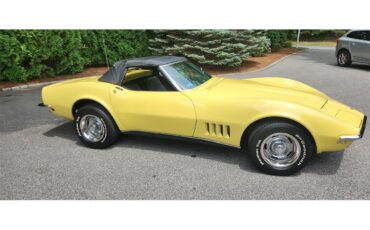 Chevrolet-Corvette-1968-Safari-Yellow-Black-5