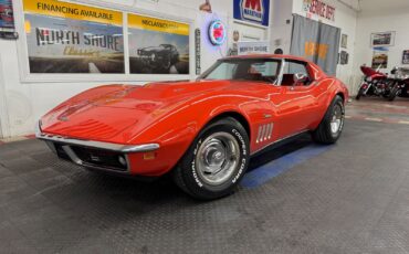Chevrolet-Corvette-1969-1