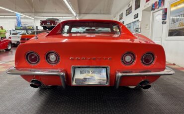 Chevrolet-Corvette-1969-15