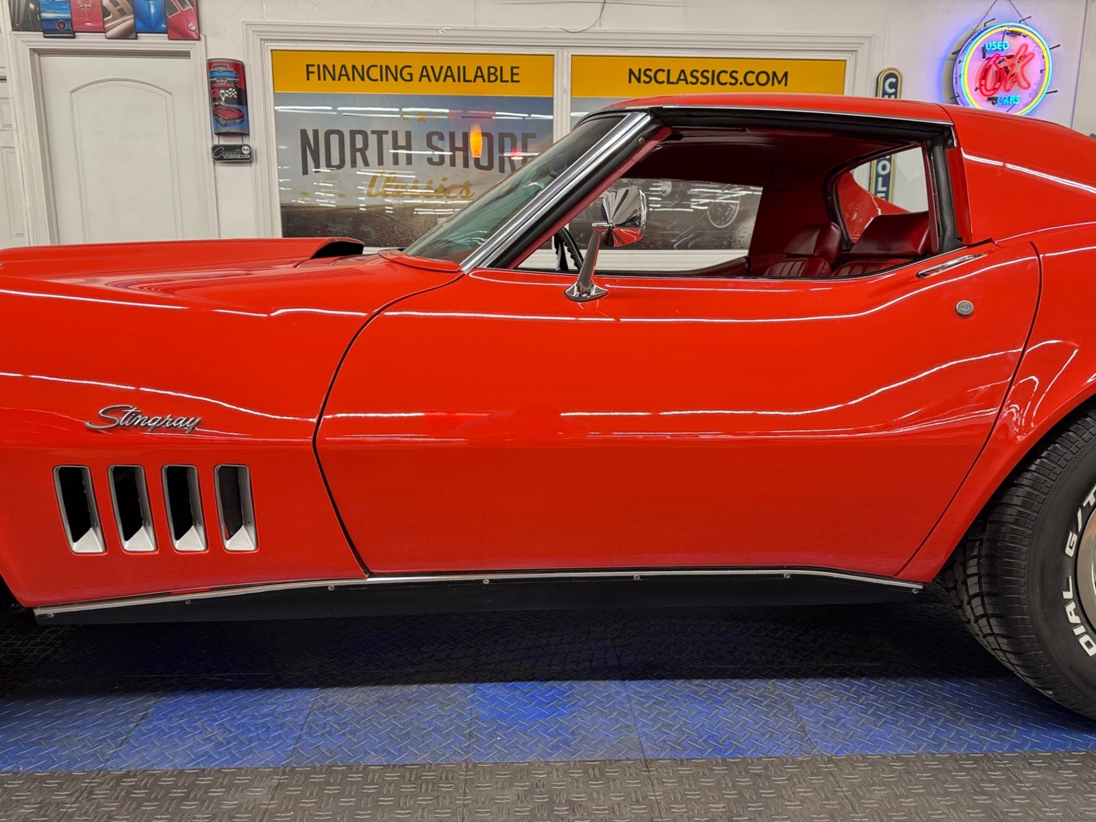 Chevrolet-Corvette-1969-21