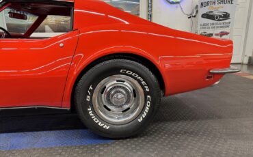 Chevrolet-Corvette-1969-22