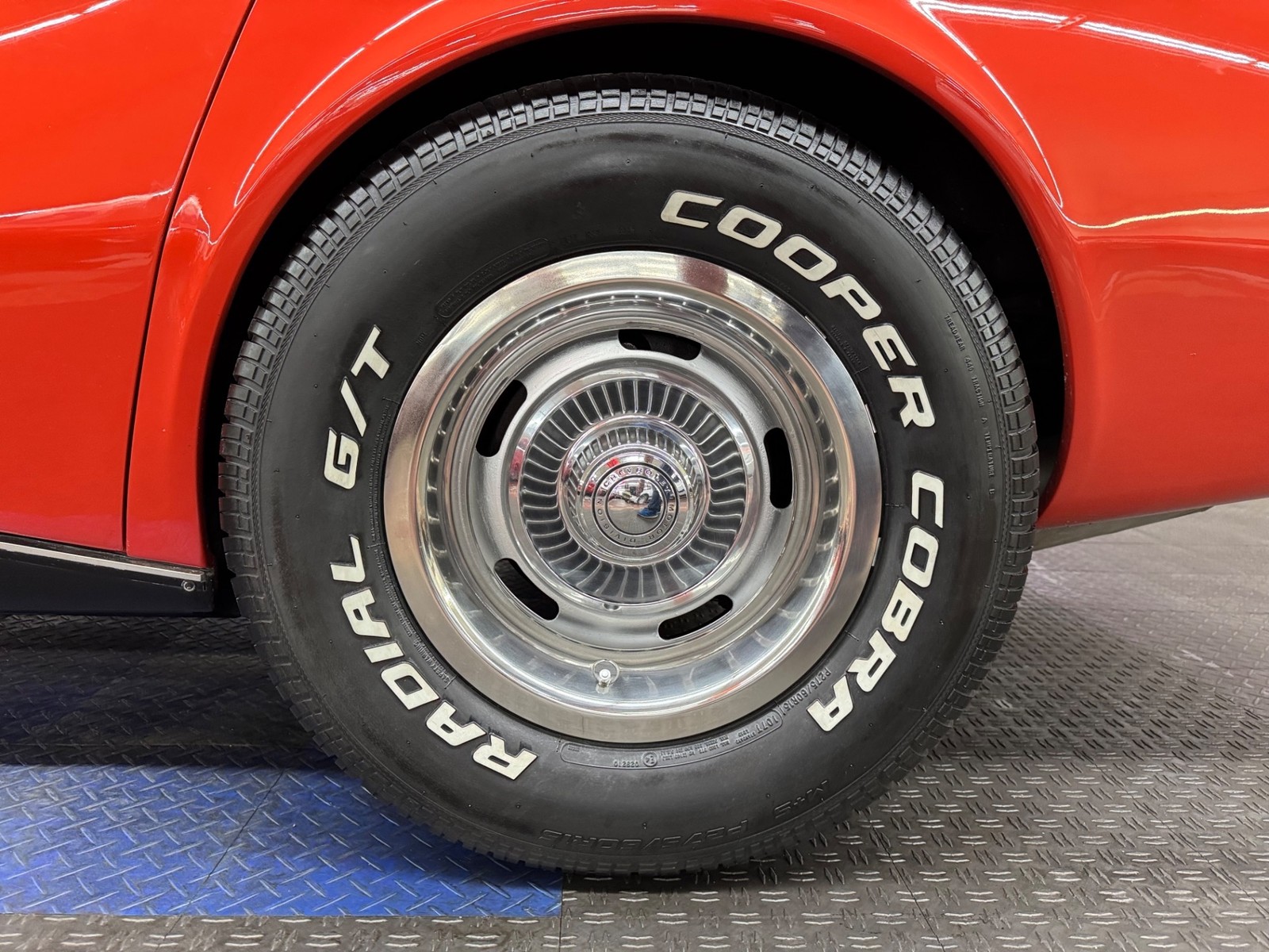 Chevrolet-Corvette-1969-25