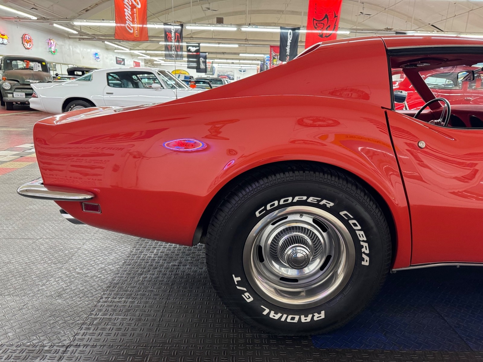 Chevrolet-Corvette-1969-26
