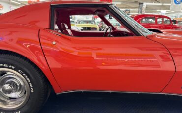 Chevrolet-Corvette-1969-27