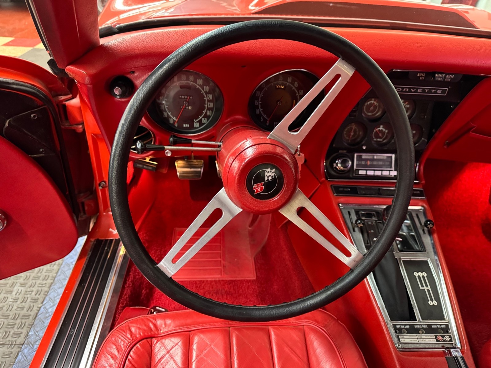 Chevrolet-Corvette-1969-32