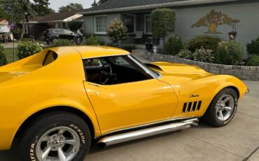 Chevrolet-Corvette-1969