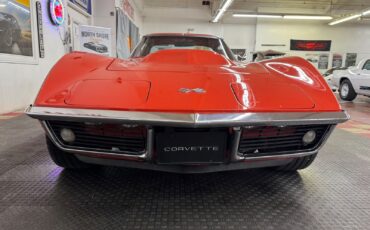 Chevrolet-Corvette-1969-6
