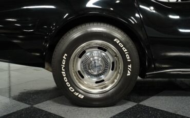 Chevrolet-Corvette-1969-Black-Black-13