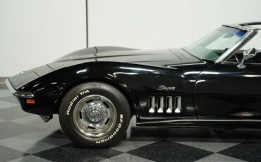 Chevrolet-Corvette-1969-Black-Black-36