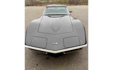 Chevrolet-Corvette-1969-Black-Saddle-1