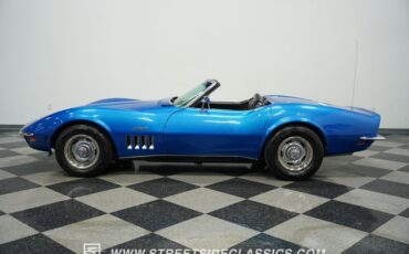 Chevrolet-Corvette-1969-Blue-Black-1
