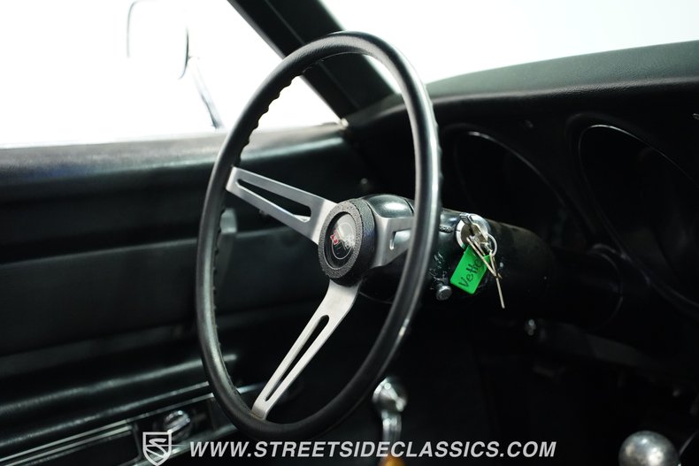 Chevrolet-Corvette-1969-Blue-Black-33