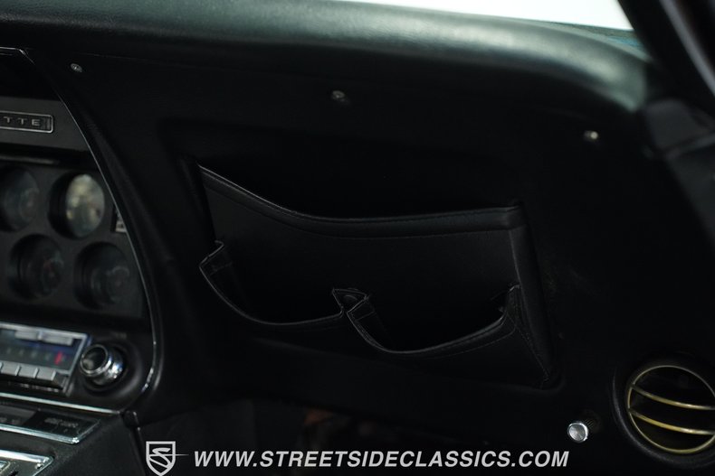 Chevrolet-Corvette-1969-Blue-Black-34