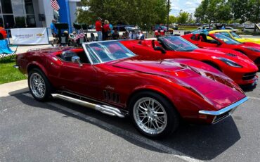 Chevrolet-Corvette-1969-Candy-Apple-Red-Black-15