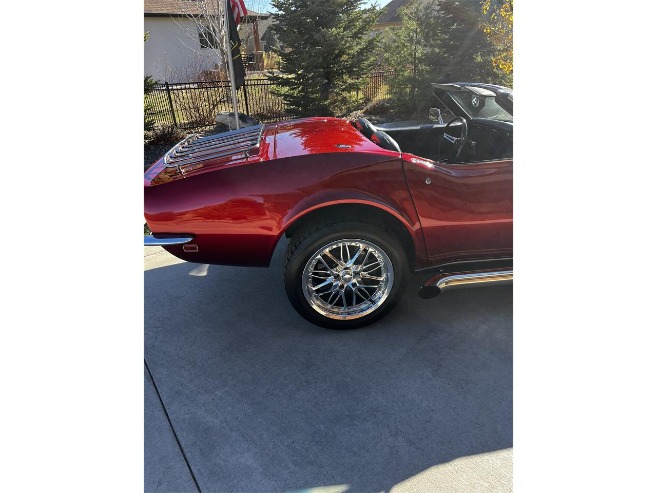Chevrolet-Corvette-1969-Candy-Apple-Red-Black-21