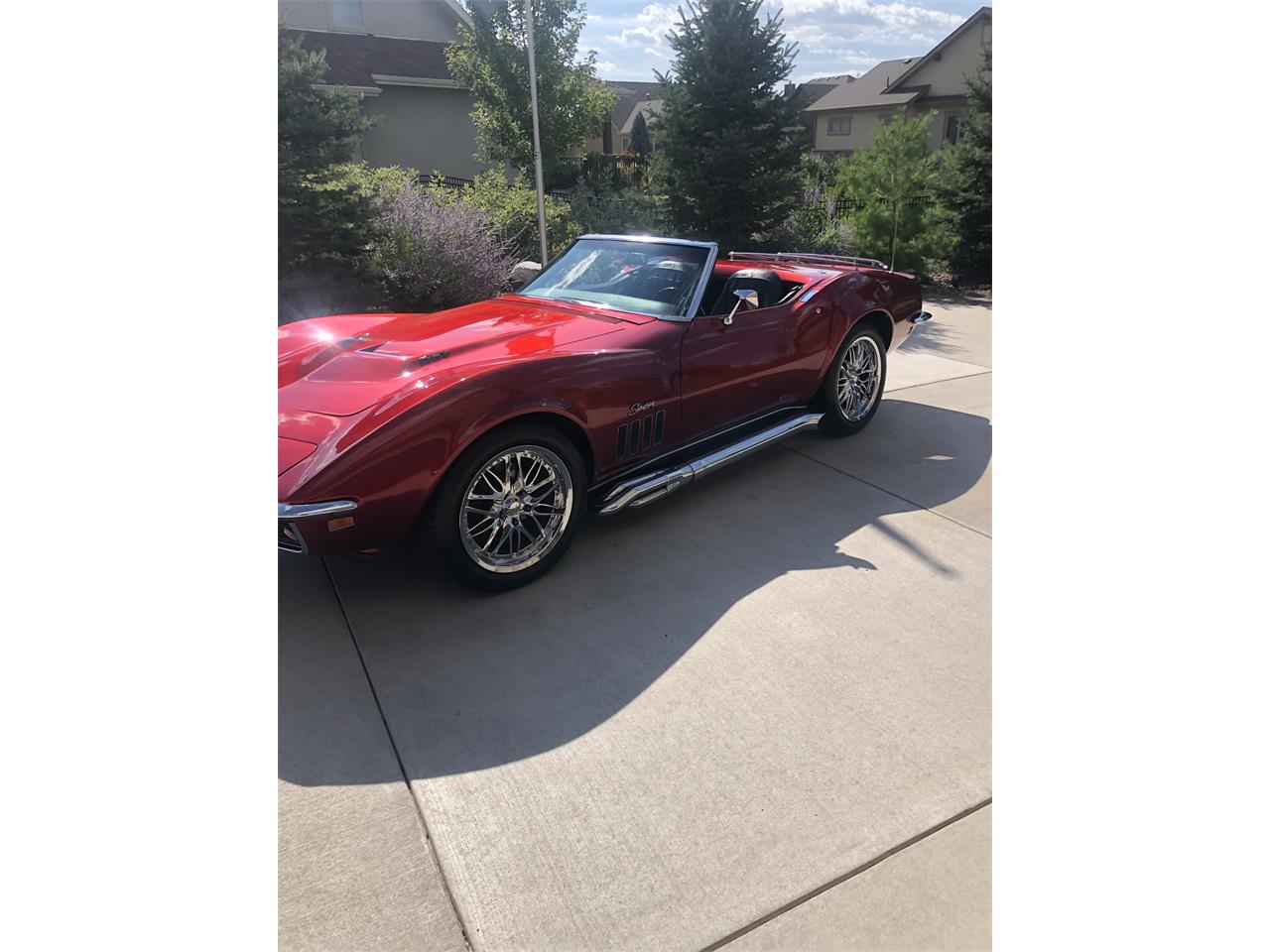 Chevrolet-Corvette-1969-Candy-Apple-Red-Black-25