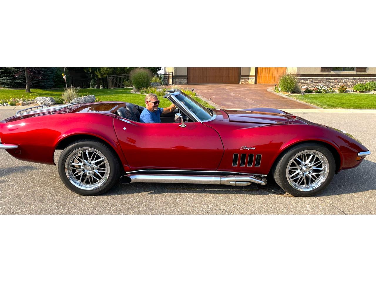 Chevrolet-Corvette-1969-Candy-Apple-Red-Black-35