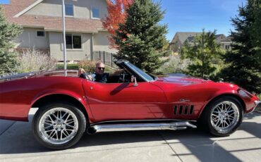 Chevrolet-Corvette-1969-Candy-Apple-Red-Black-37