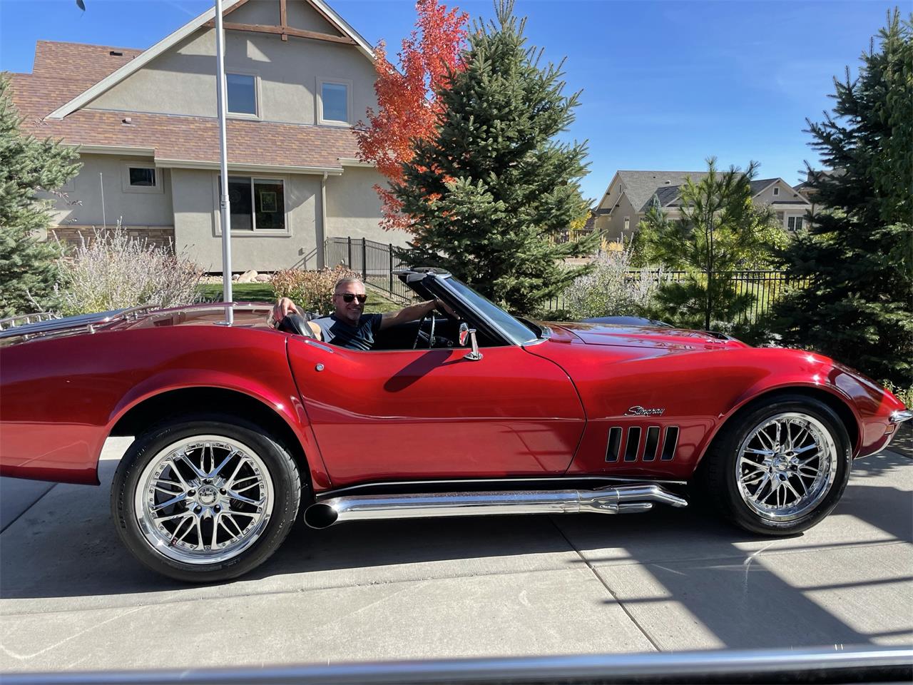 Chevrolet-Corvette-1969-Candy-Apple-Red-Black-37