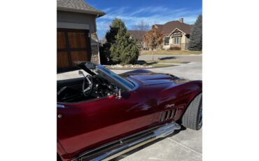 Chevrolet-Corvette-1969-Candy-Apple-Red-Black-5