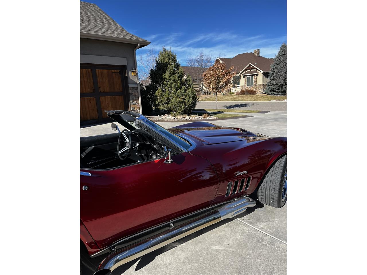Chevrolet-Corvette-1969-Candy-Apple-Red-Black-5