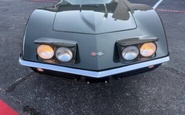 Chevrolet-Corvette-1969-Convertible-11