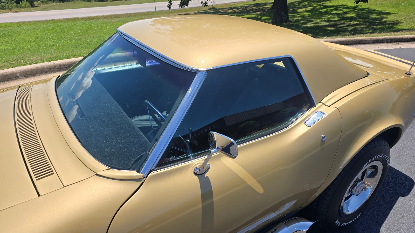Chevrolet-Corvette-1969-Convertible-12