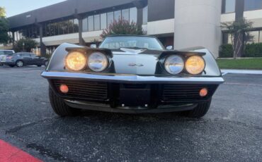 Chevrolet-Corvette-1969-Convertible-12