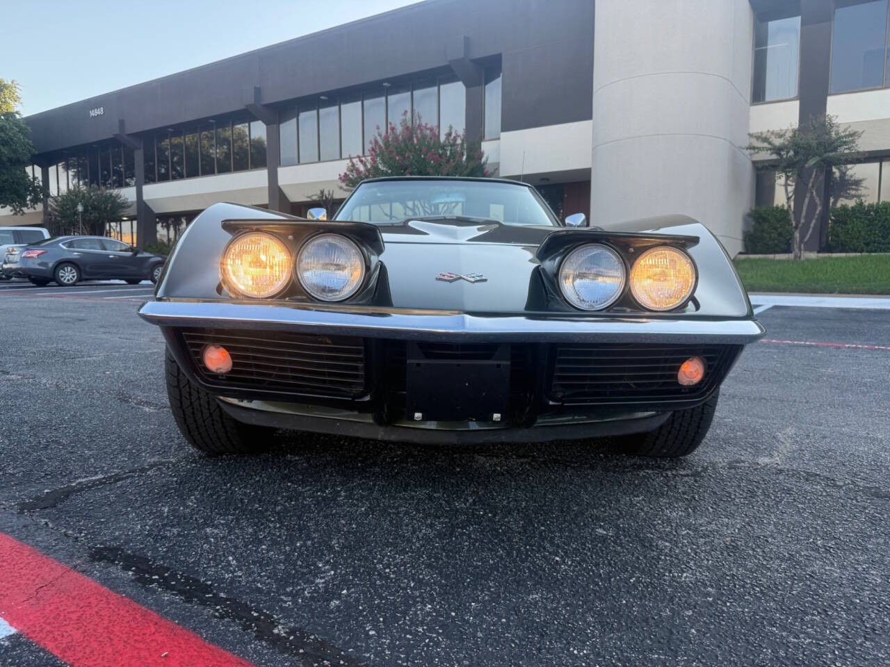Chevrolet-Corvette-1969-Convertible-12