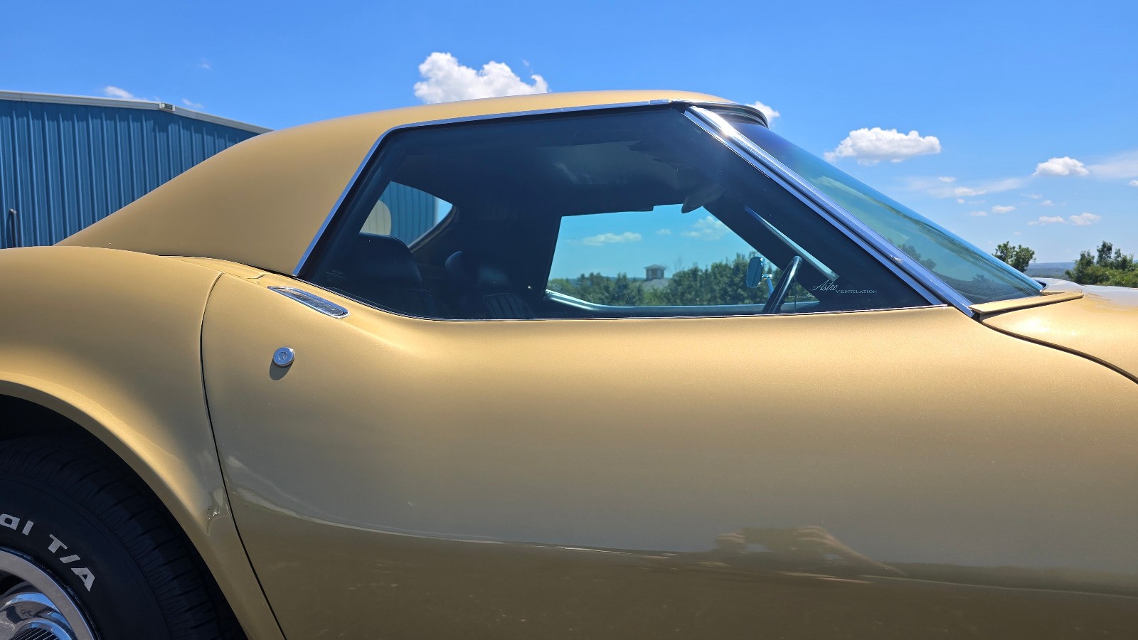 Chevrolet-Corvette-1969-Convertible-14