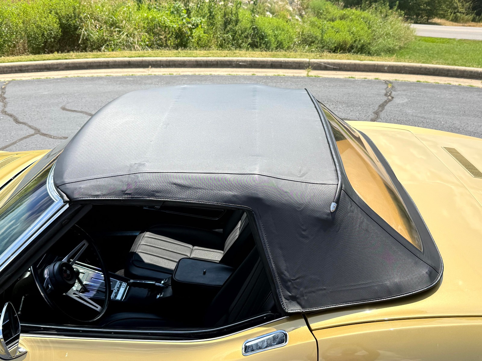 Chevrolet-Corvette-1969-Convertible-15