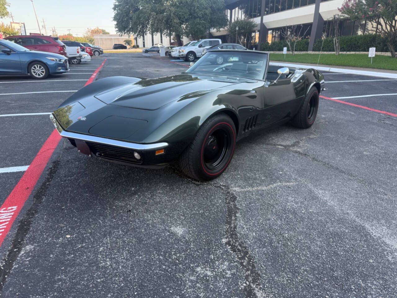 Chevrolet-Corvette-1969-Convertible-2