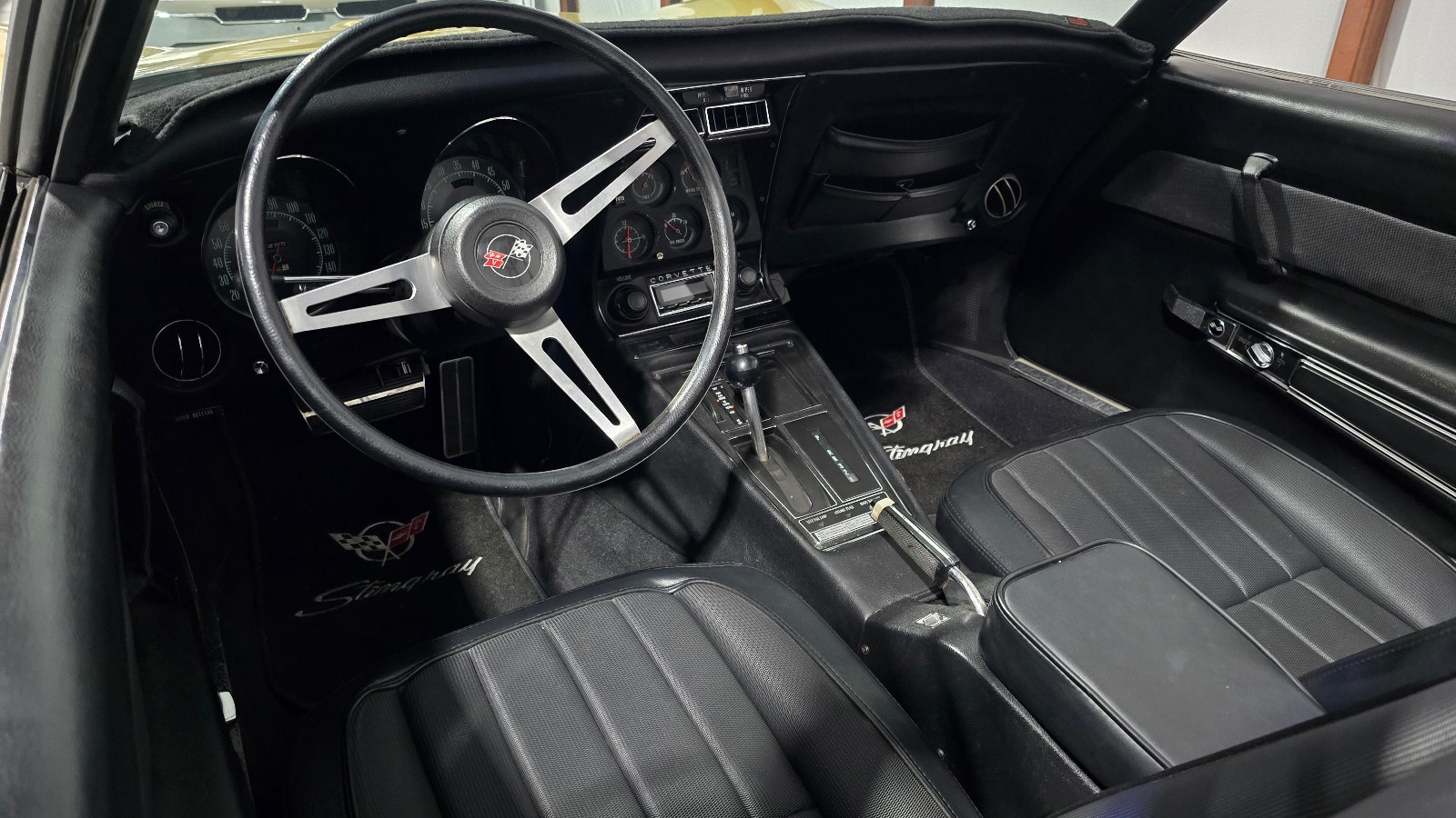 Chevrolet-Corvette-1969-Convertible-21